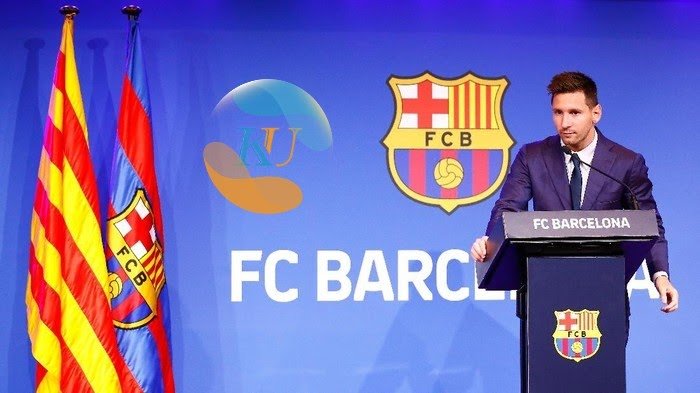 Messi phát biểu trước giới truyền thông tại Camp Nou